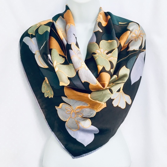 Large Green Gold & Blue Floral Printed Scarf - Picture 5 of 6